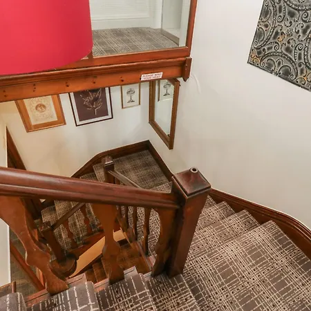 Shelley Daire Ambleside